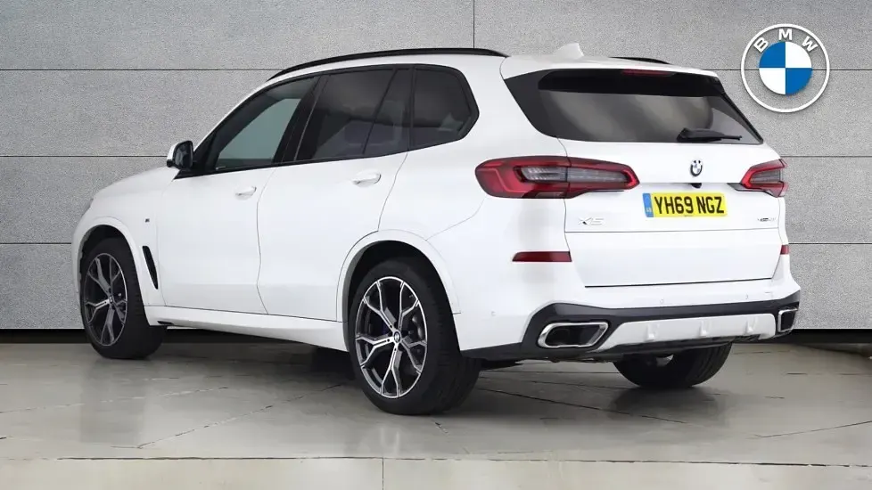 Used BMW X5 M Sport 335 HP (246 kW) 2019 White SUV