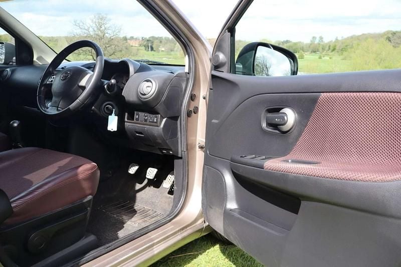 Used Nissan Note Tekna 110 HP (80 kW) 2008 Beige Hatchback