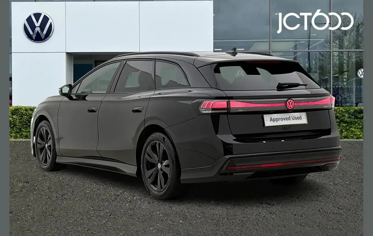 Used VW ID.7 Pro 206 kW (281 HP) 2025 Black Estate