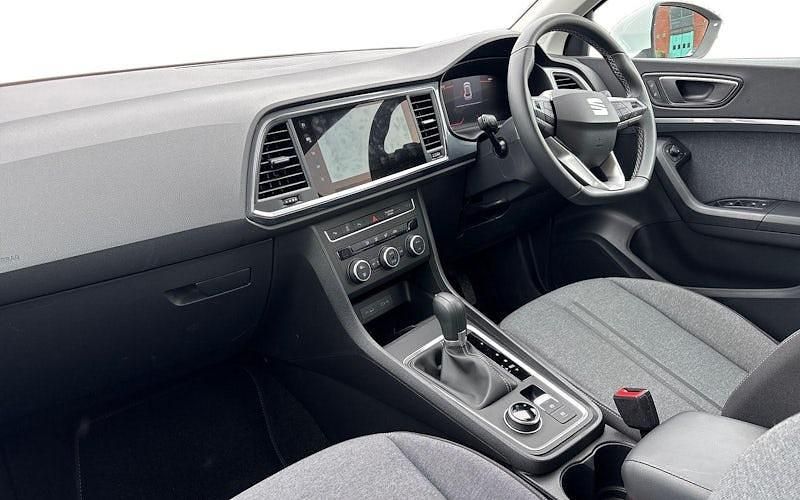 Begagnad Seat Ateca SE Technology 150 HK (110 kW) 2025 Vit SUV