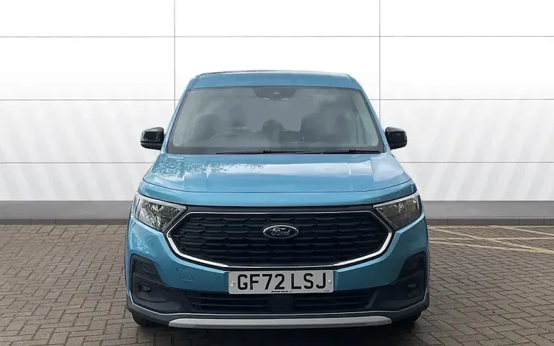 Used Ford Tourneo Active 122 HP (89 kW) 2024 Estate