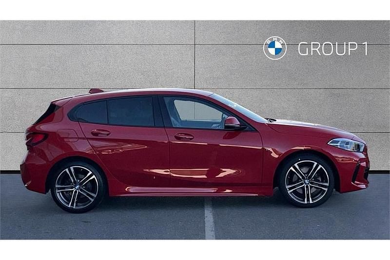 Used BMW 118 M Sport 136 HP (100 kW) 2022 Red Hatchback