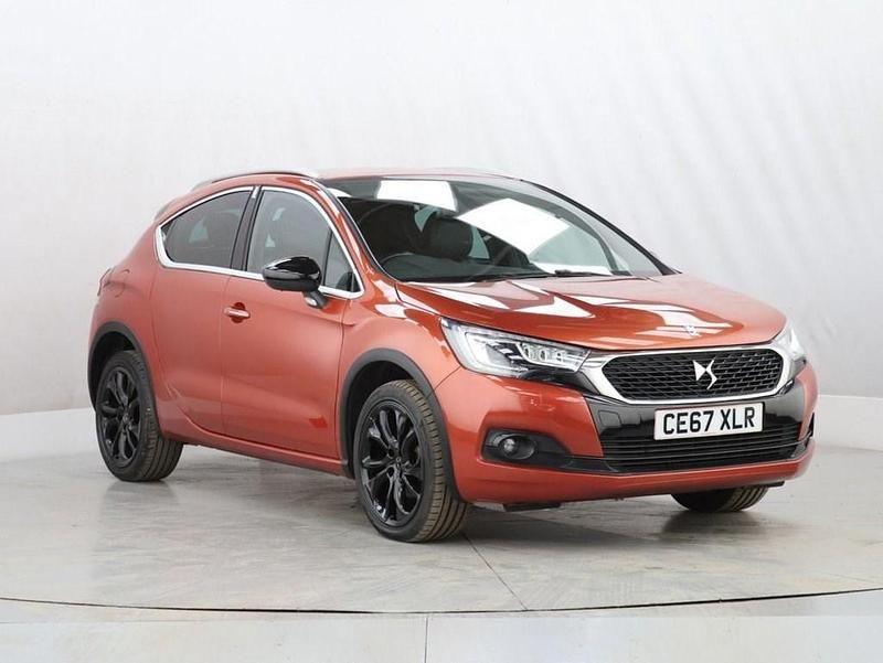Used DS Automobiles DS4 120 HP (88 kW) 2017 Orange Hatchback