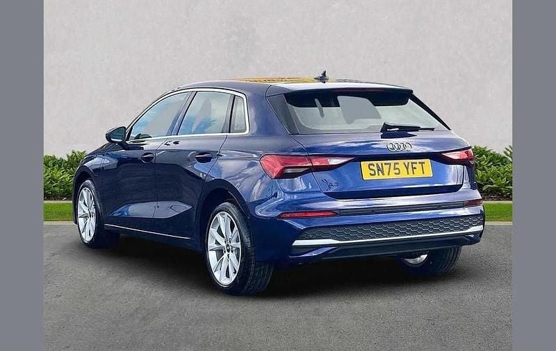 Used Audi A3 e-tron Sport 200 HP (147 kW) 2025 Blue Hatchback