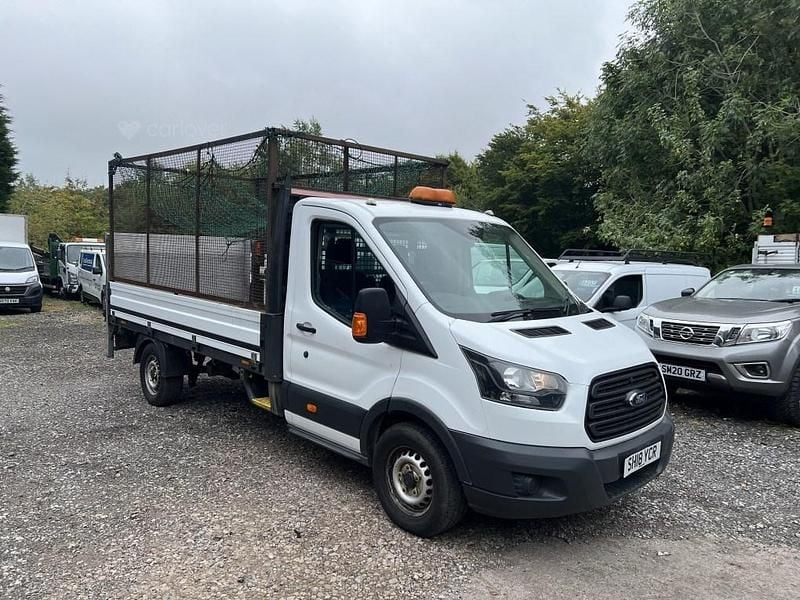 Begagnad Ford Transit 130 HK (95 kW) 2018 Vit Cab