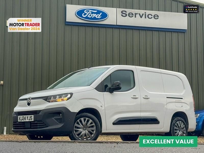 Used Citroën Berlingo 100 HP (73 kW) 2024 White MPV