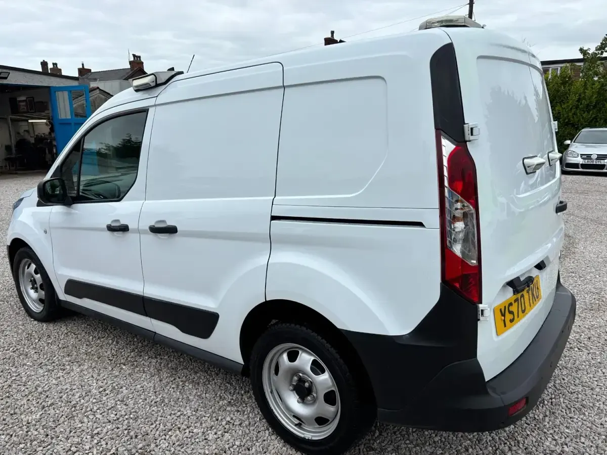 Begagnad Ford Transit Connect 100 HK (73 kW) 2021 Vit Minibuss