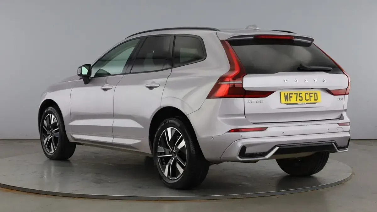 Used Volvo XC60 Plus 250 HP (183 kW) 2025 Aurora silver SUV