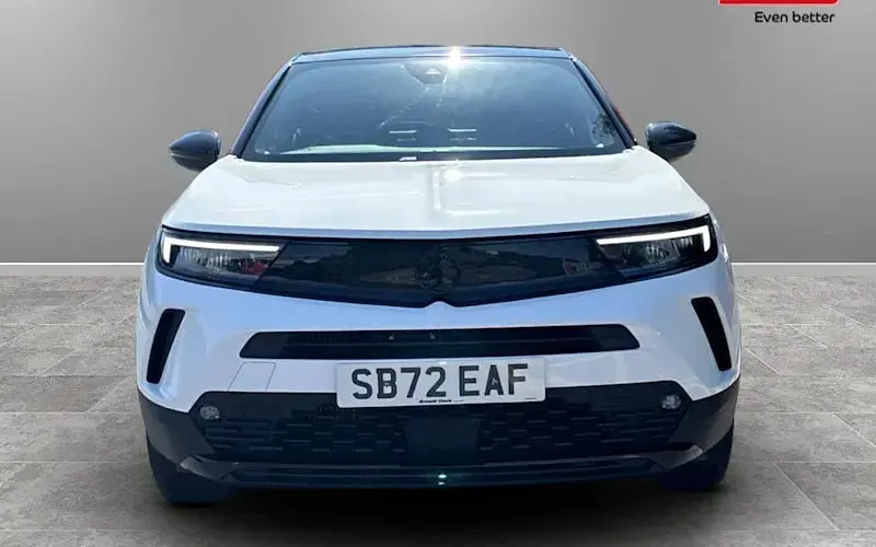 Used Vauxhall Mokka GS Line 131 HP (96 kW) 2022 White SUV