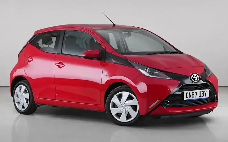 Used Toyota Aygo X-play 69 HP (50 kW) 2017 Hatchback