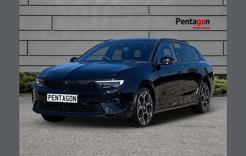 New Vauxhall Astra Ultimate 128 HP (94 kW) 2026 Black Estate