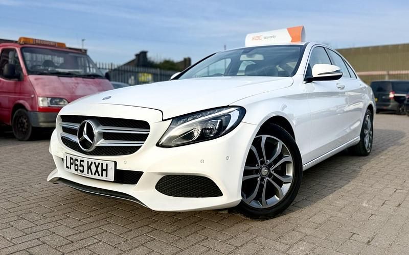 Used Mercedes C200 136 HP (100 kW) 2016 White Sedan