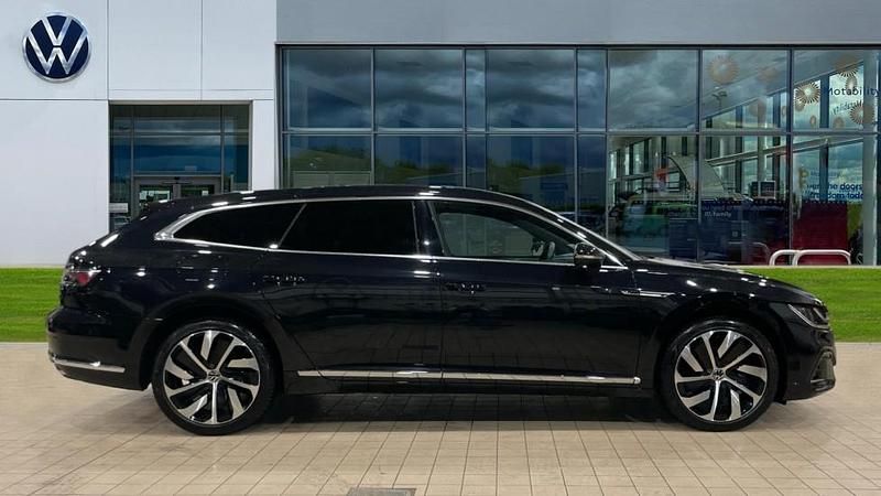 Usado VW Arteon R-line 218 HP (160 kW) 2024 Preto Carrinha