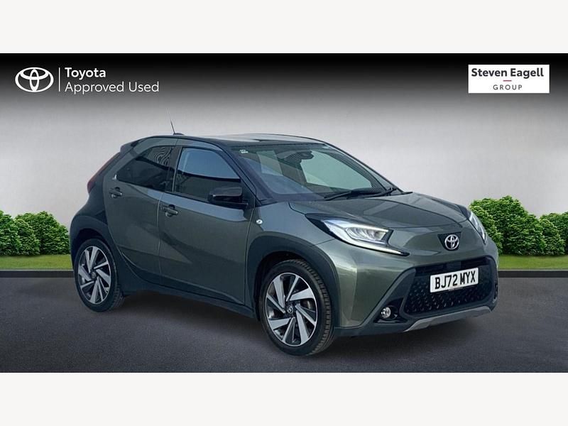 Green Used 2022 Toyota Aygo X SUV | £13,892 - Image 1/3