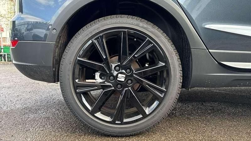 New Seat Arona Black Edition 115 HP (84 kW) 2025 Midnight black SUV