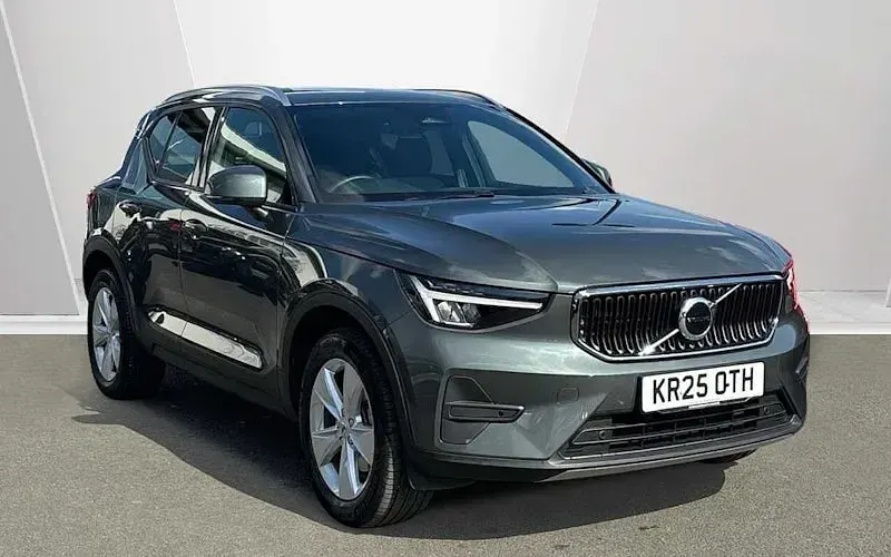 Begagnad Volvo XC40 Core 163 HK (119 kW) 2026 SUV
