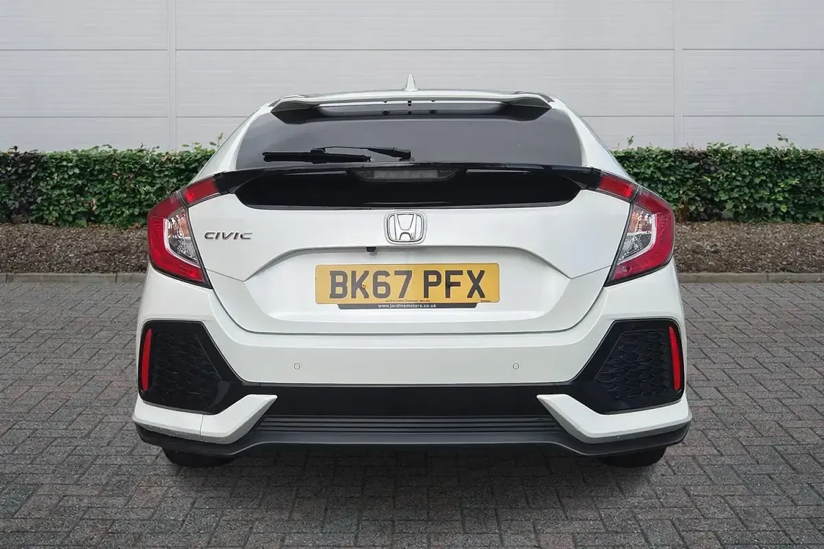 Used Honda Civic Prestige 2017 White Hatchback