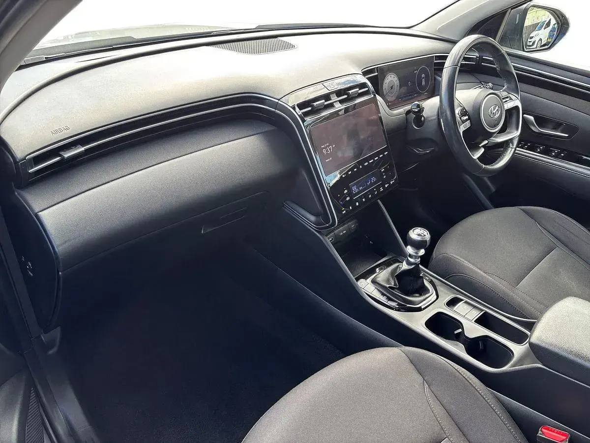 Used Hyundai Tucson SE 150 HP (110 kW) 2023 Silver SUV
