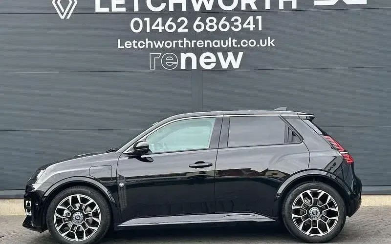 New Renault 5 E-Tech Komfort 110 kW (150 HP) 2026 Hatchback