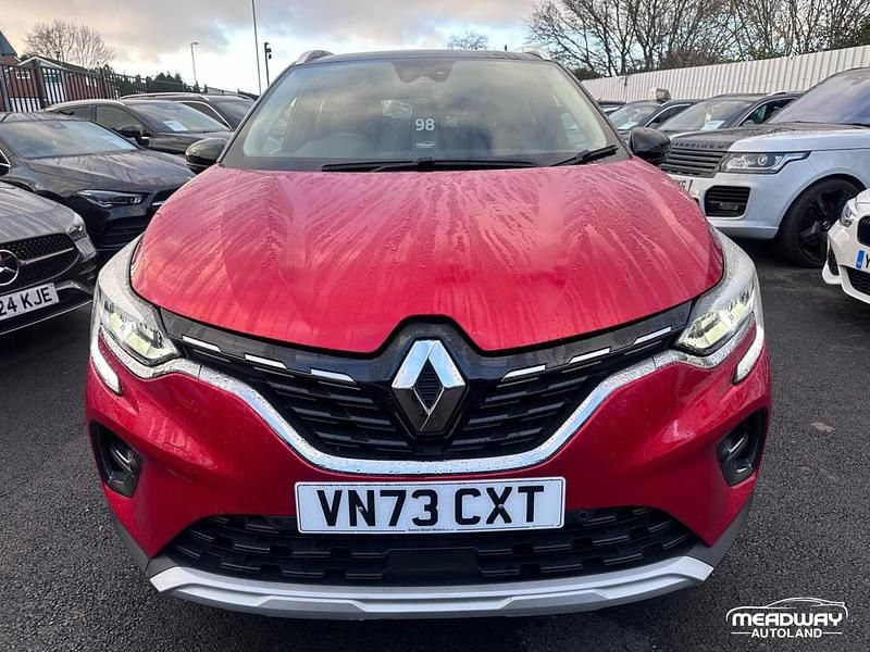 Second-hand Renault Captur Techno 143 CP (105 kW) 2023 Roșu SUV