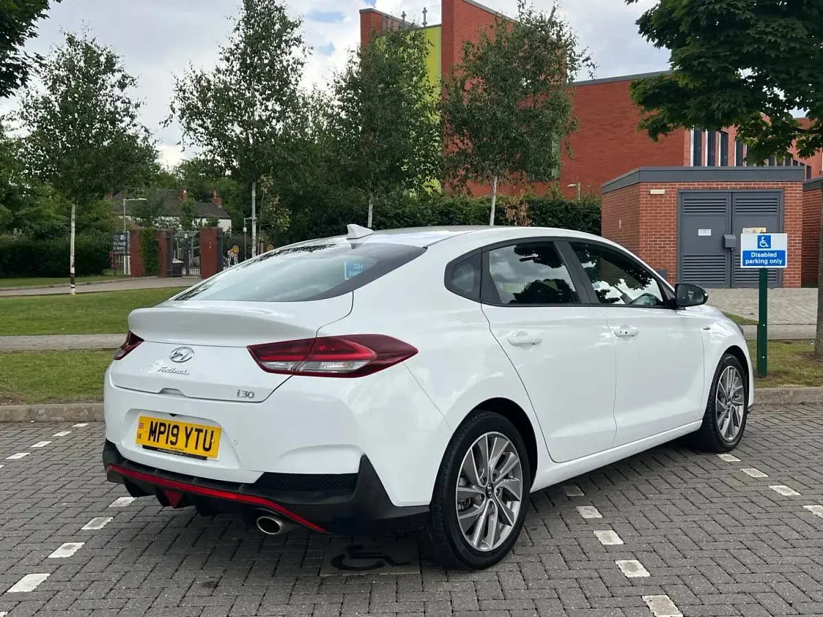 Used Hyundai i30 N Line 120 HP (88 kW) 2019 White Hatchback