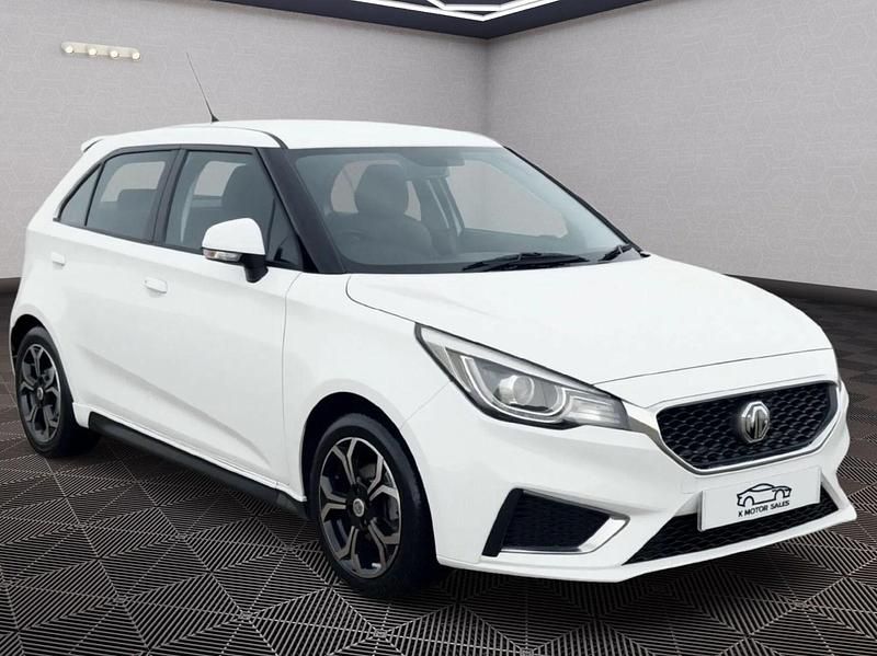 Used MG MG3 Exclusive 106 HP (77 kW) 2022 White Hatchback