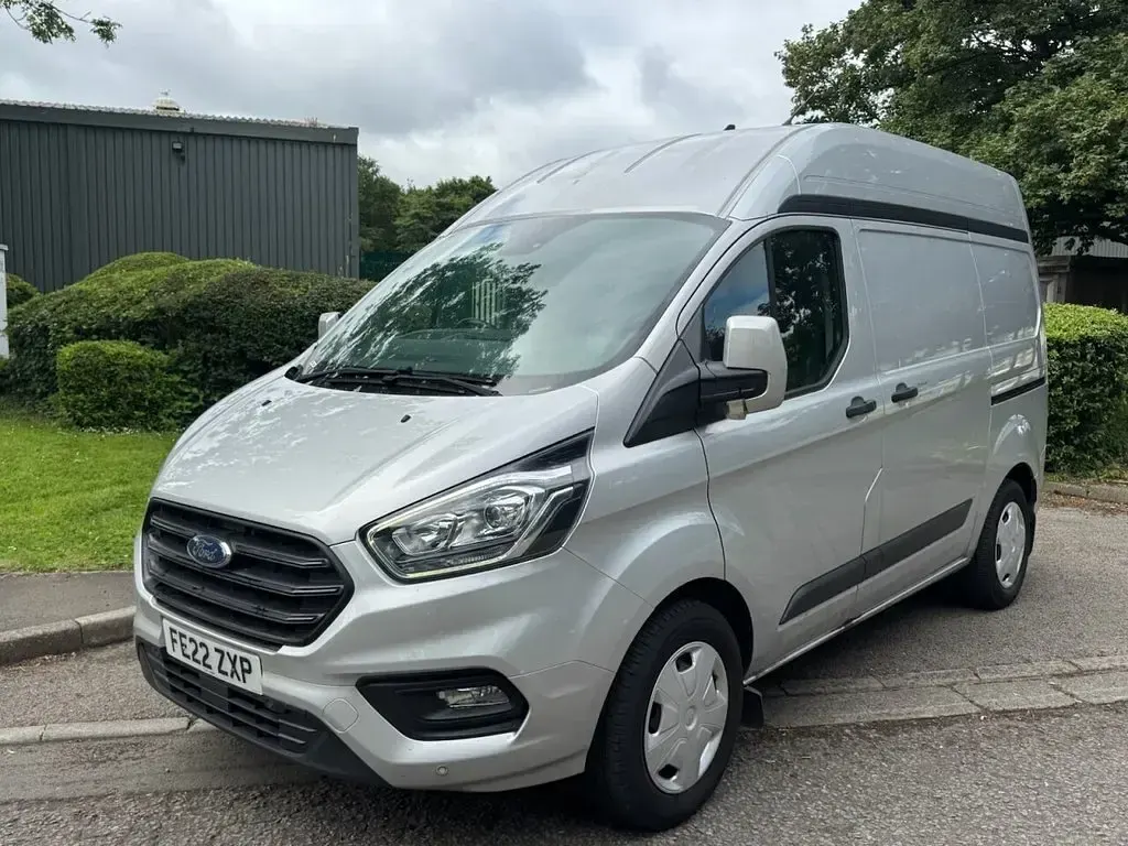 Used Ford Transit Custom Trend 105 HP (77 kW) 2022 Silver Van