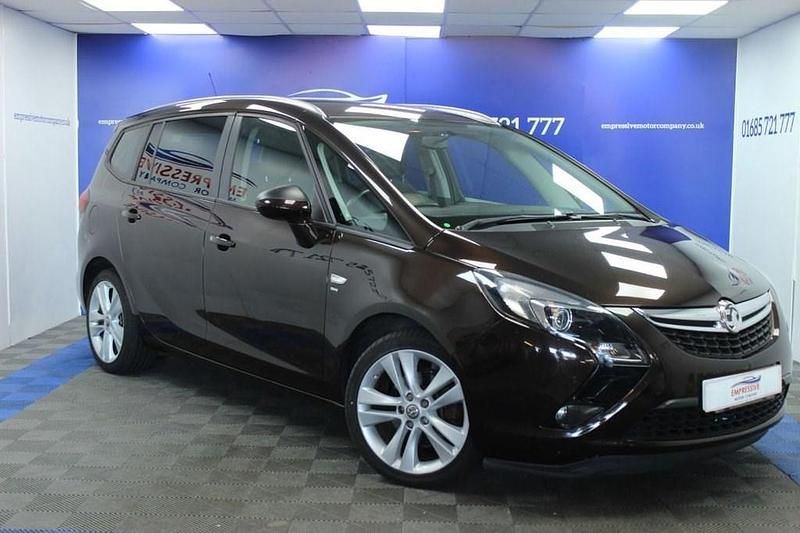 Used Vauxhall Zafira SRi 170 HP (125 kW) 2015 Brown MPV