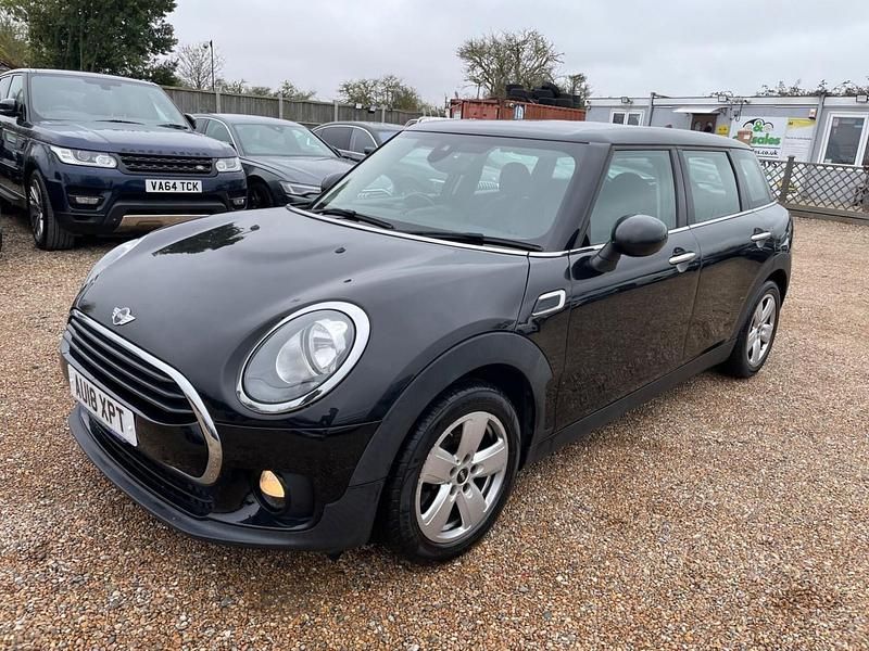 Used Mini Cooper Clubman 136 HP (100 kW) 2018 Black Estate