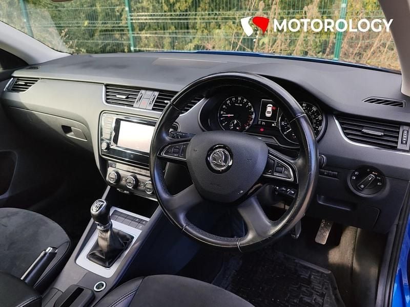 Used Skoda Octavia Elegance 150 HP (110 kW) 2014 Blue Hatchback