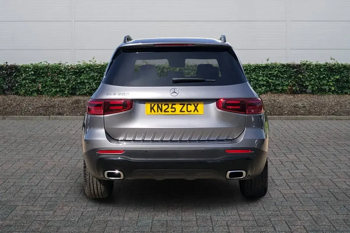 Used Mercedes GLB200 Executive 163 HP (119 kW) 2025 Grey SUV