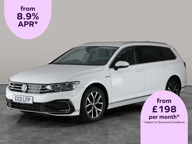 White Used 2021 VW Passat GTE Estate | £13,851 - Image 1/2