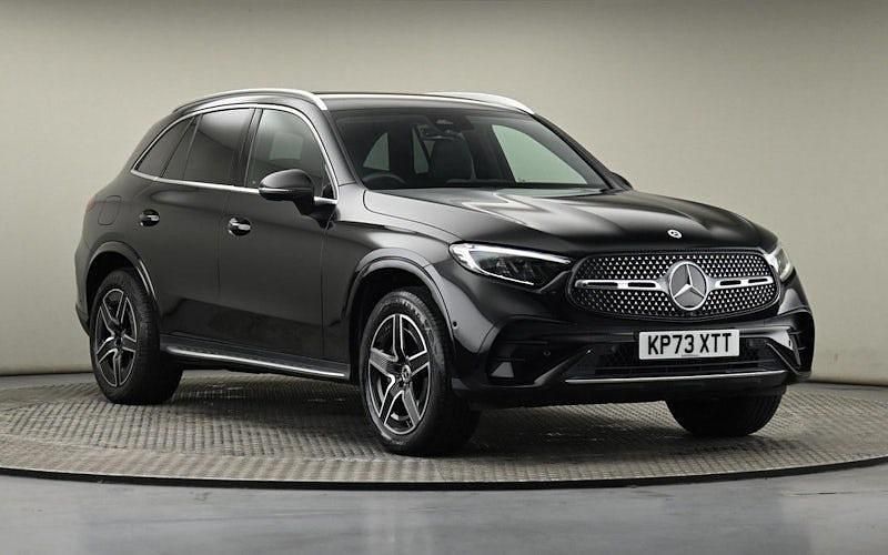 Used 2025 Mercedes GLC300e AMG line Estate | £41,700 (Super price) - Image 1/4