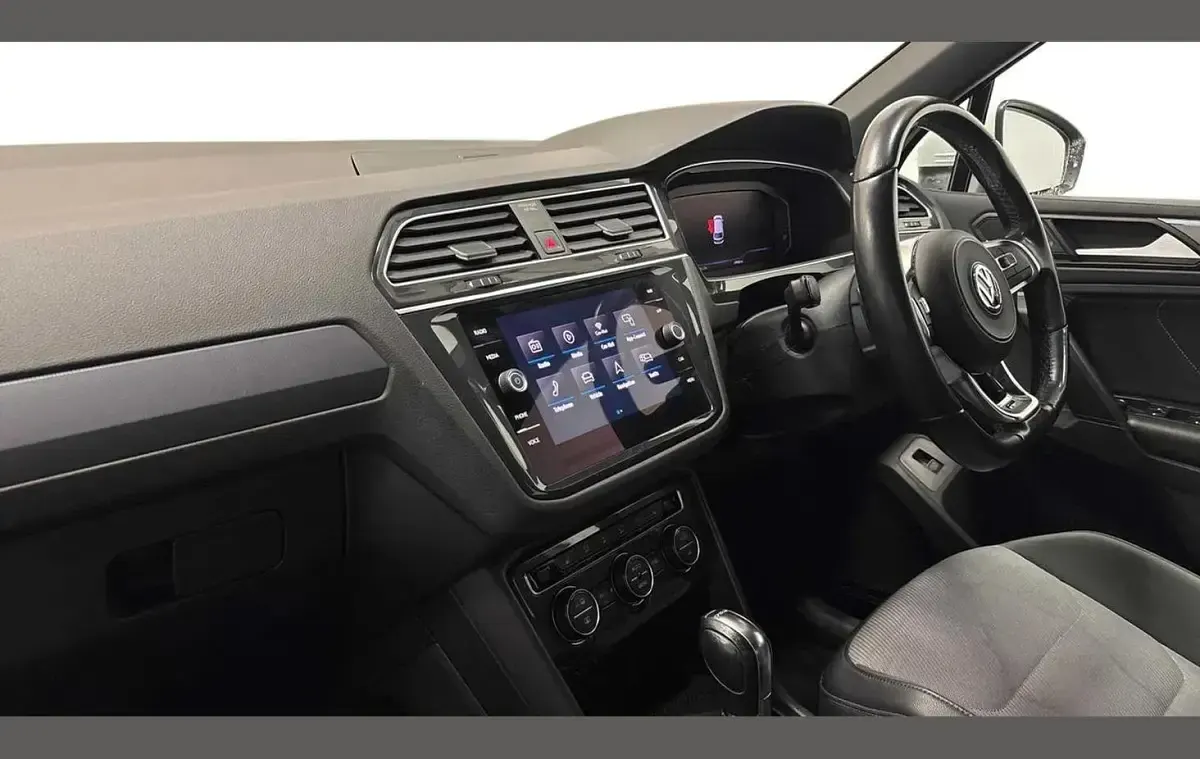 Used VW Tiguan R-line 147 HP (108 kW) 2019 White SUV