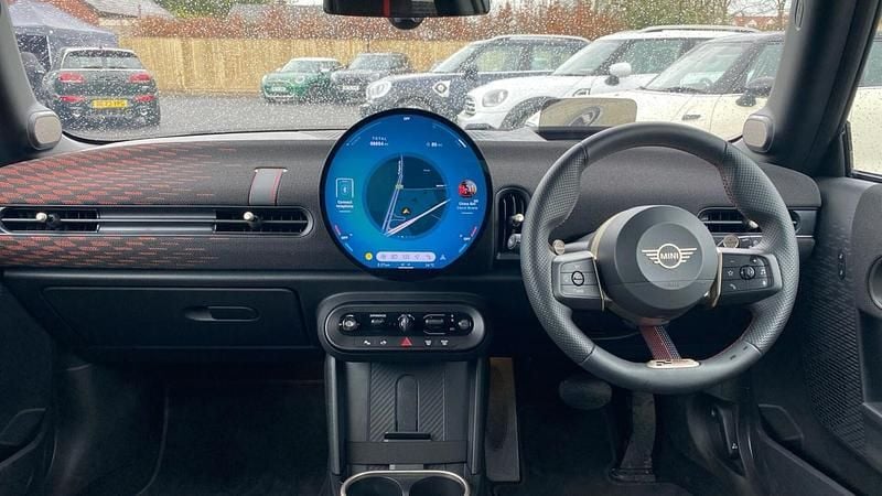 Used Mini Cooper Hatch 113 kW (154 HP) 2025 White Hatchback