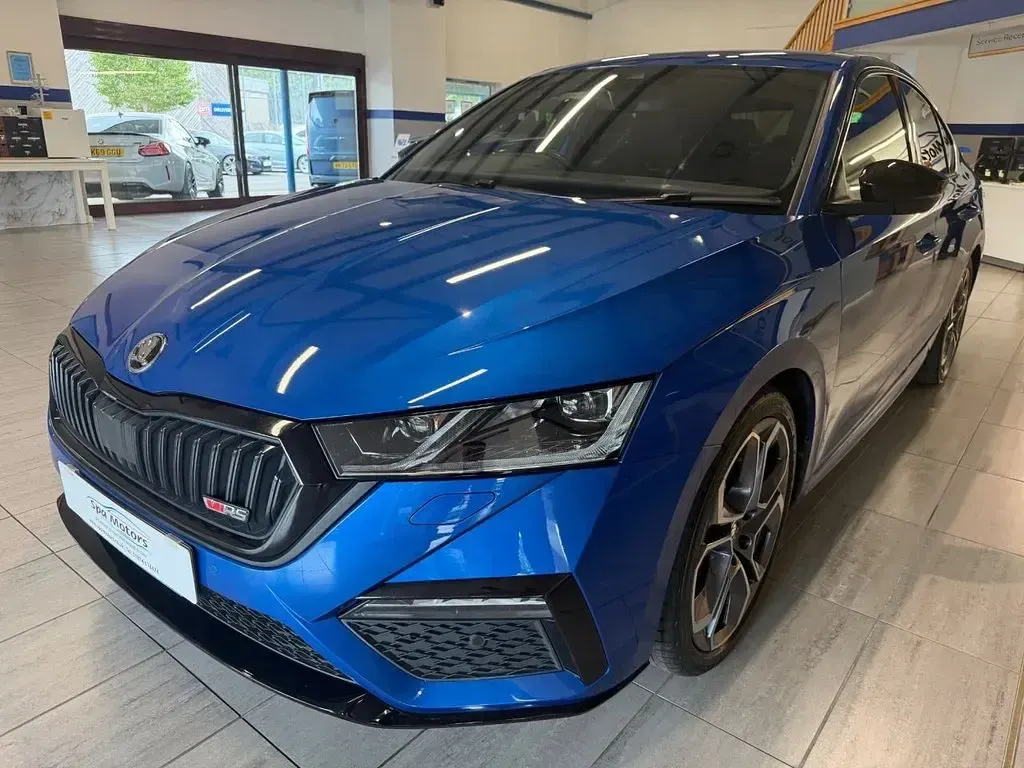 Used Skoda Octavia vRS 245 HP (180 kW) 2024 Blue Hatchback