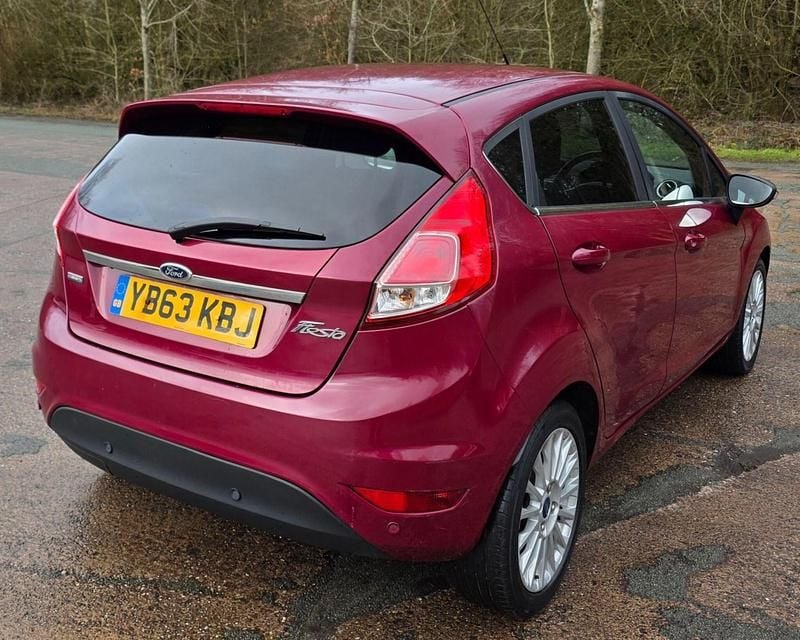 Used Ford Fiesta Titanium 2014 Red Hatchback