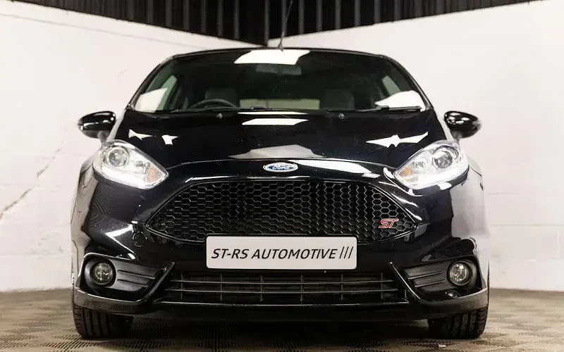 Used Ford Fiesta ST 182 HP (133 kW) 2016 Black Hatchback