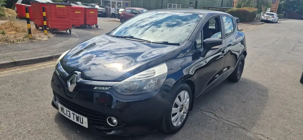 Used Renault Clio Expression+ 90 HP (66 kW) 2013 Black Hatchback