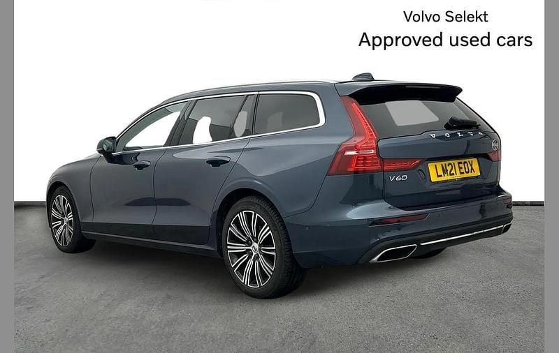 Used Volvo V60 Inscription 247 HP (181 kW) 2021 Blue Estate