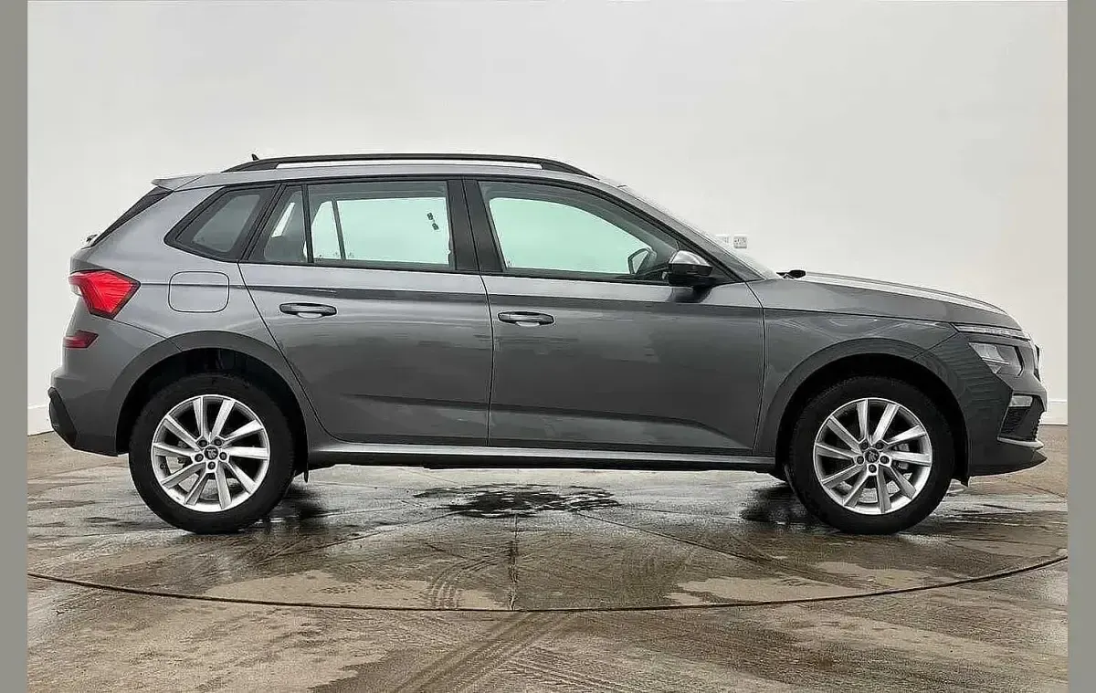 Used Skoda Kamiq SE 113 HP (83 kW) 2025 Graphite grey metallic SUV