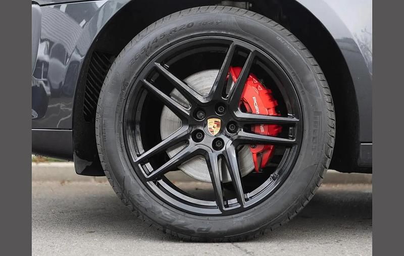 Used Porsche Macan GTS 374 HP (275 kW) 2021 Grey SUV