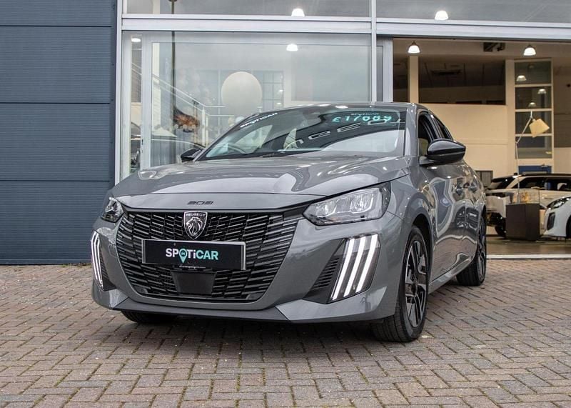 Used Peugeot 208 Allure 99 HP (72 kW) 2025 Grey Hatchback