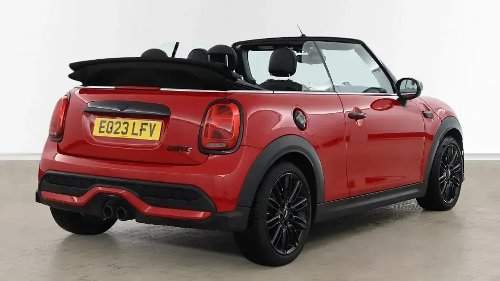Used Mini Cooper S Exclusive 176 HP (129 kW) 2023 Red Hatchback