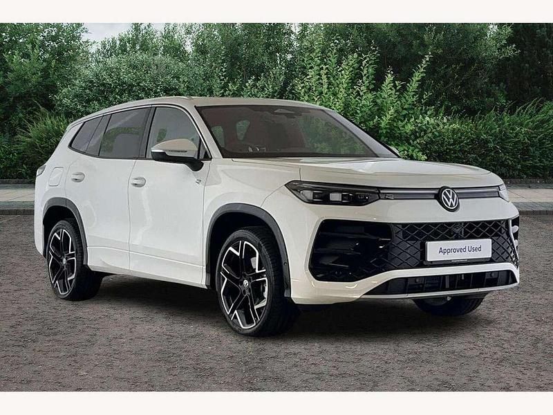 Pure white Used 2025 VW Tayron R-line SUV | £43,990 (A bit pricey) - Image 1/4