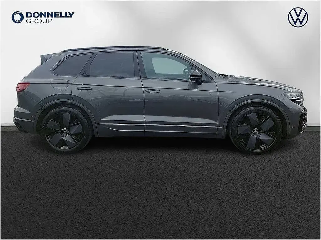 Used VW Touareg Black Edition 286 HP (210 kW) 2026 Grey SUV