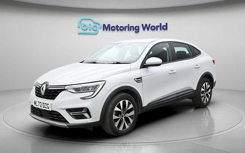 Used Renault Arkana Iconic 145 HP (106 kW) 2022 White SUV