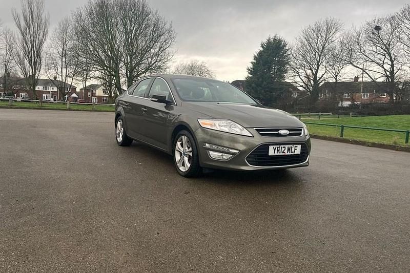 Used Ford Mondeo Titanium 115 HP (84 kW) 2012 Green Hatchback