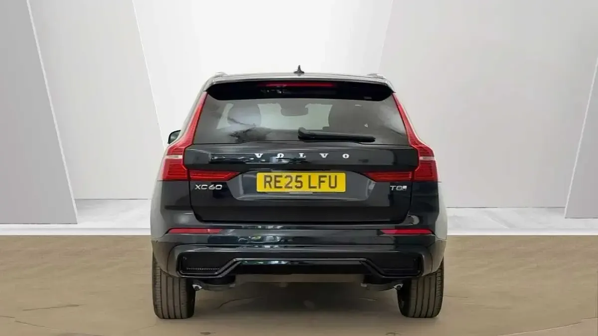 Used Volvo XC60 Ultra 449 HP (330 kW) 2025 Black SUV