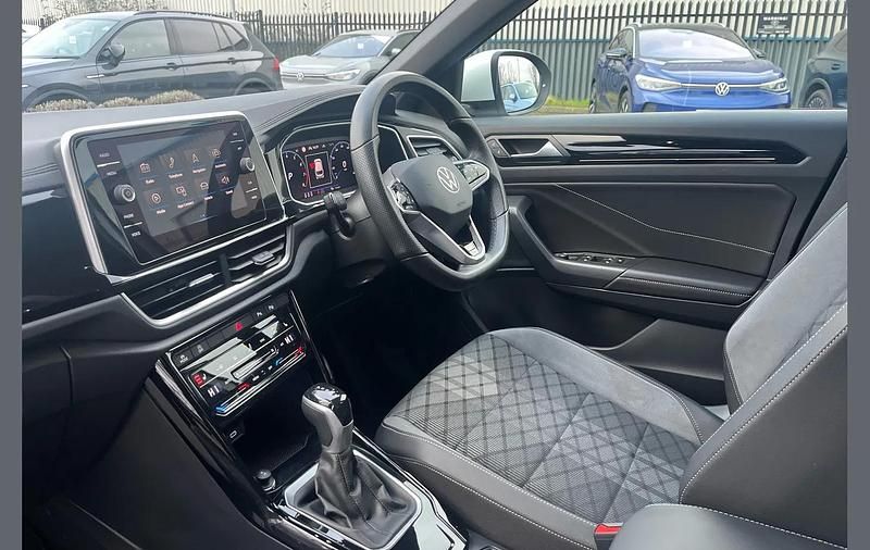 Used VW T-Roc R-line 150 HP (110 kW) 2022 White SUV